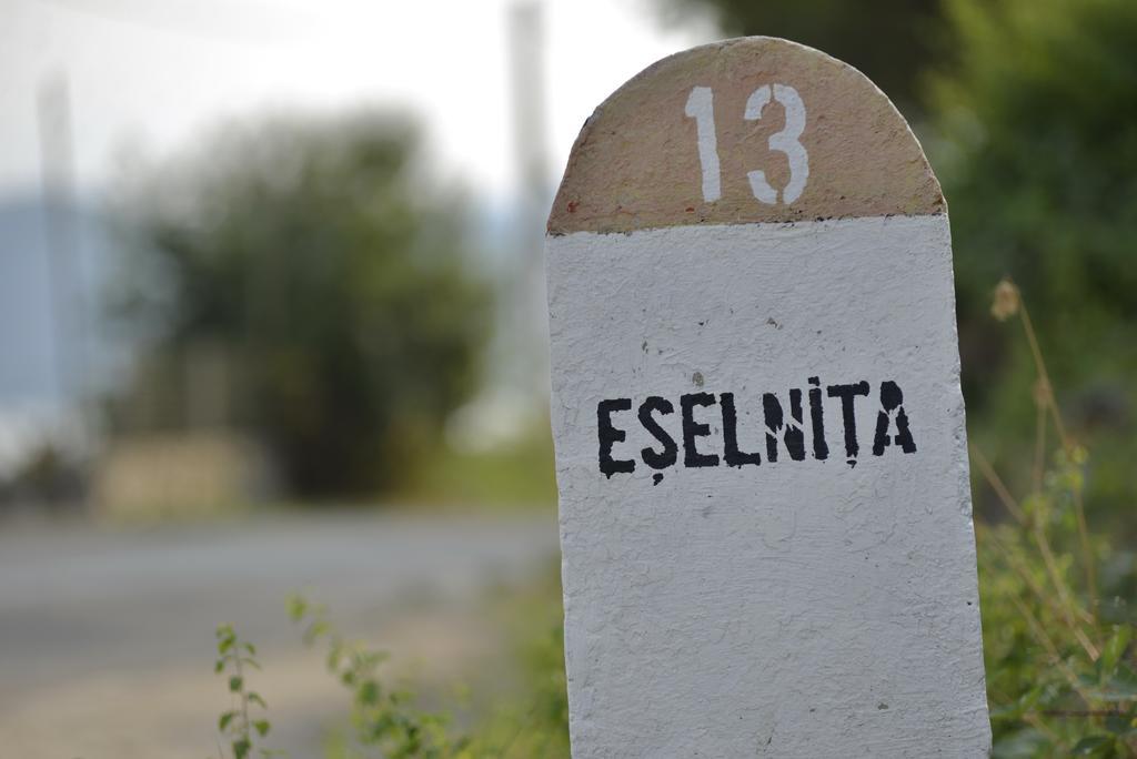 Casa Marina Hotel Eselnita Exterior photo