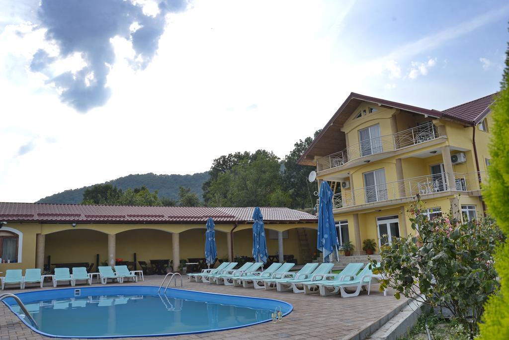 Casa Marina Hotel Eselnita Exterior photo