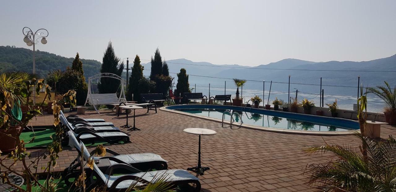 Casa Marina Hotel Eselnita Exterior photo